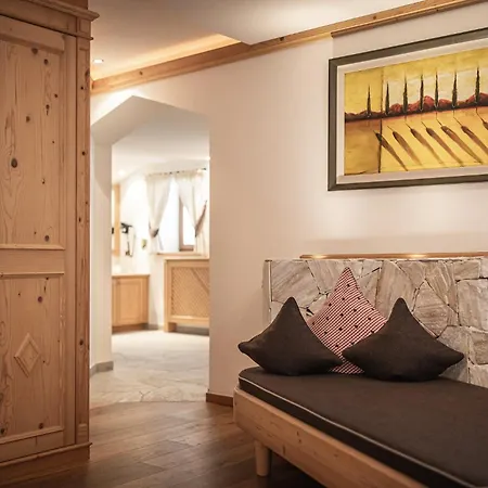 Hotel Alpenblick 4*